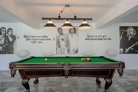 Hospitality Expert Mmc - Fun Pool Bar & Beach Montego Bay